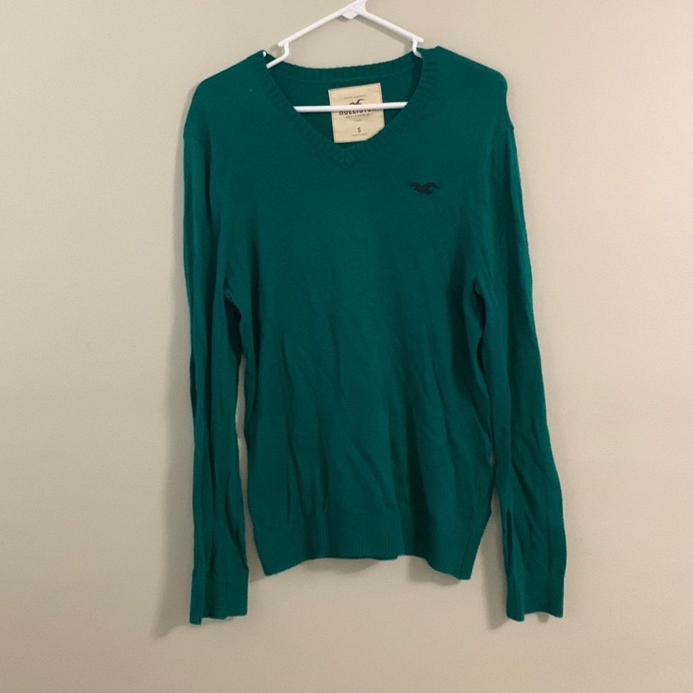 Green Hollister sweater